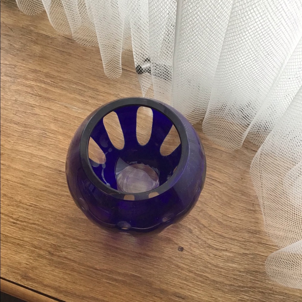 VINTAGE COBALT BOHEMIAN CUT GLASS CANDLEHOLDER - Picture 3 of 12